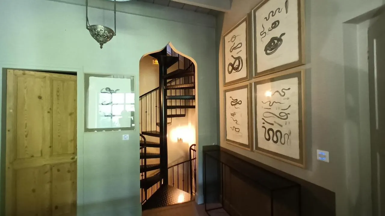 Le Complot : Maison Privee En Plein Coeur D'Avignon 0*, Avignon France